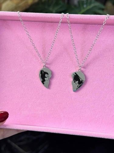 سلسال نصف قلب ثنائي – باتمان و كات ومن