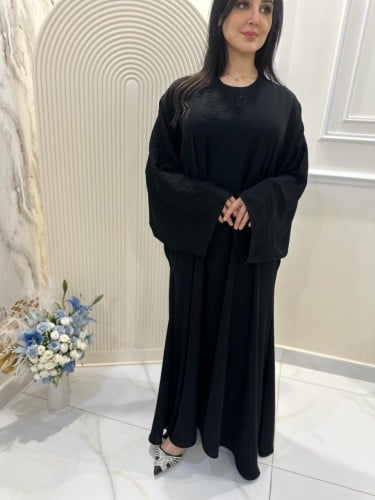 عبايه بتطريز اسود