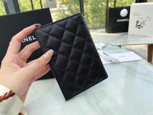 CHANILحامل جواز السفر