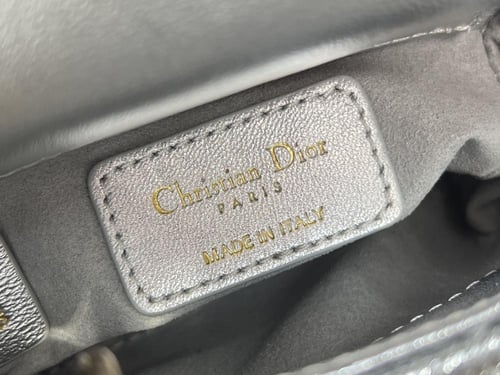 Lady Dior mini 17CM(Limited Edition) إصدار خاص