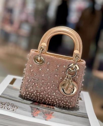 Lady Dior mini 17CM(Limited Edition) إصدار خاص