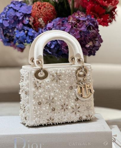 Lady Dior mini 17CM(Limited Edition) إصدار خاص