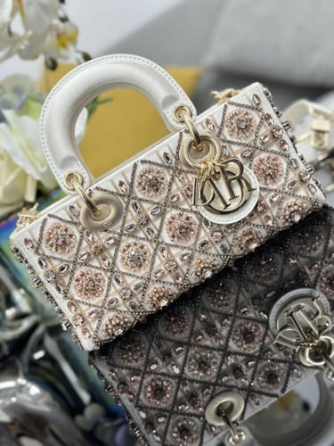 Dior 22CM(Limited Edition) إصدار خاص