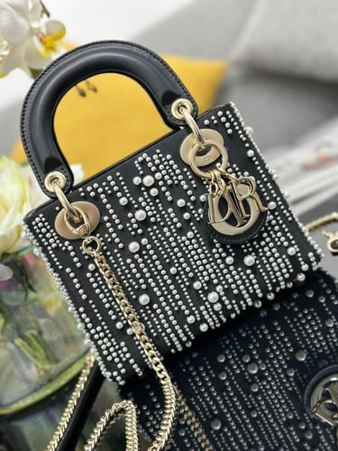 Lady Dior mini 17CM(Limited Edition) إصدار خاص