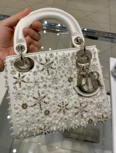 Lady Dior mini 17CM(Limited Edition) إصدار خاص