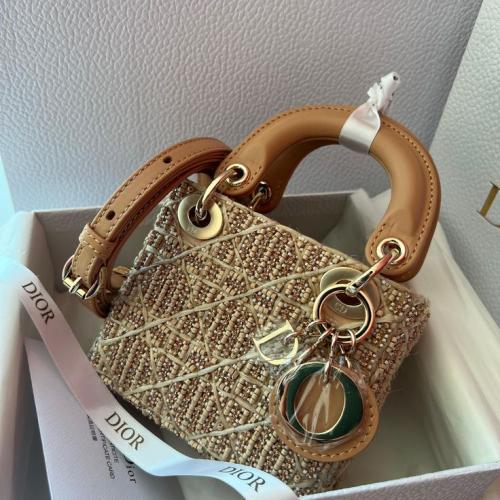 Lady Dior mini 17CM(Limited Edition) إصدار خاص