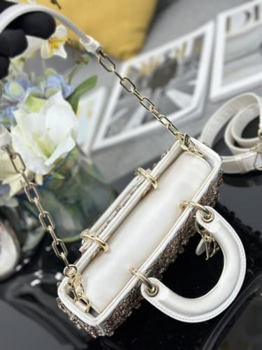 Dior 22CM(Limited Edition) إصدار خاص