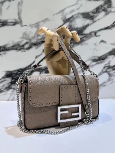 Fendi Baguette Mini 20CM