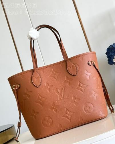 LOUIS VUITTON MM 31CMتنلبس جهتين