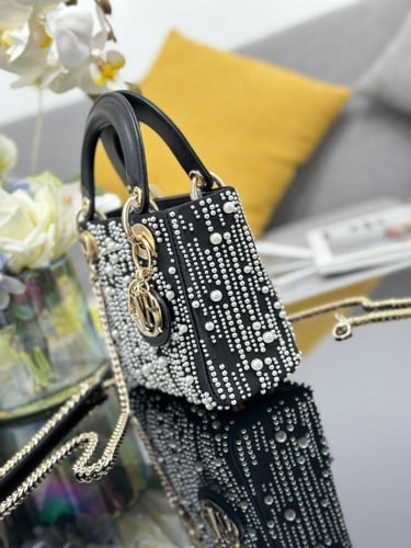 Lady Dior mini 17CM(Limited Edition) إصدار خاص