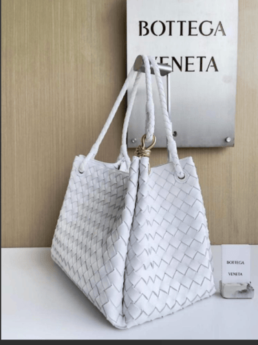 BOTTEGA Large Parachute 30cm ابيض