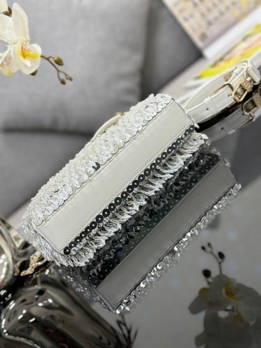 DIOR 22CM (Limited Edition) إصدار خاص