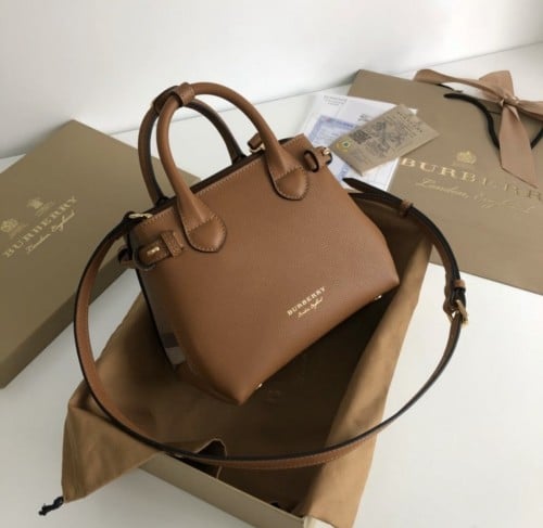 Burberry 22CM
