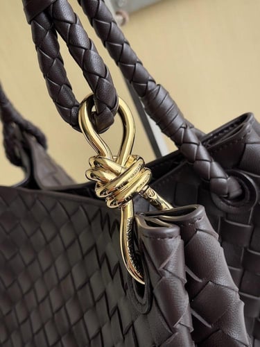 BOTTEGA Large Parachute 30cm