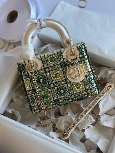 Lady Dior mini 17CM(Limited Edition) إصدار خاص