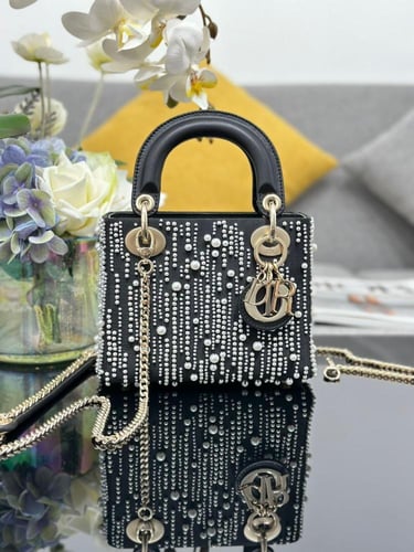 Lady Dior mini 17CM(Limited Edition) إصدار خاص