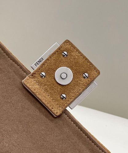 Fendi Baguette 24CM