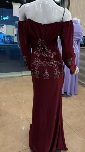 فستان فخم عنابي كريستال