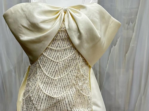 فستان سهره فخم اوف وايت طويل و شك كامل