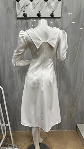 فستان ميدي ابيض ب اكمام