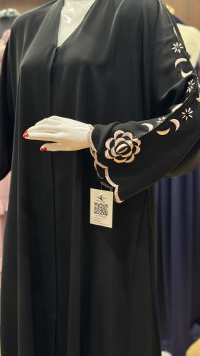 عباية مطرزه بنك