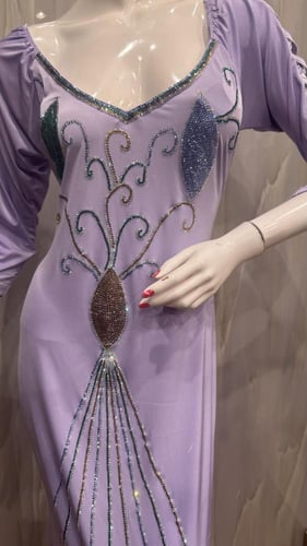 فساتين تفصيل فخم