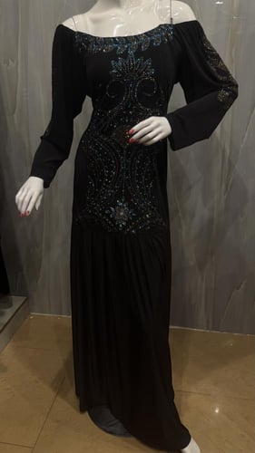 فساتين تفصيل فخم