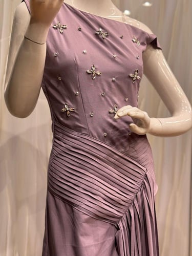 فستان موف كسرات على جنب