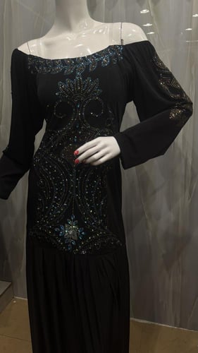 فساتين تفصيل فخم