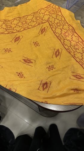 منديل عسيري اصفر