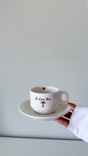 كوب فيونكه بعبارة i love you
