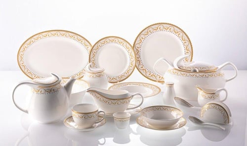 طقم سفرة بورسلان 131قطعة