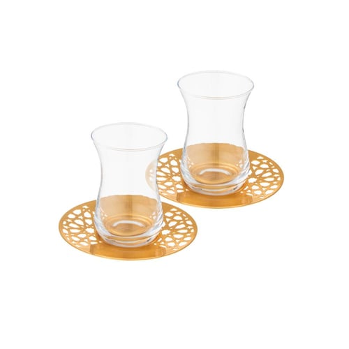 فناجين شاي زجاج بصحن معدن ذهبي