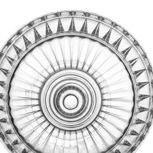 تمرية زجاج كبيرة بقاعدة مخطط