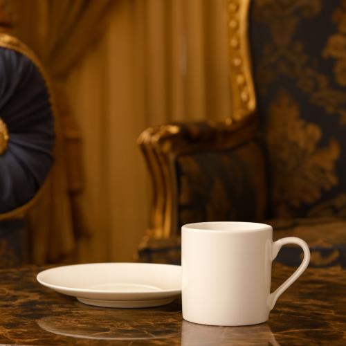 طقم فناجين قهوة تركي بورسلان ابيض سادة 6 اشخاص 85...