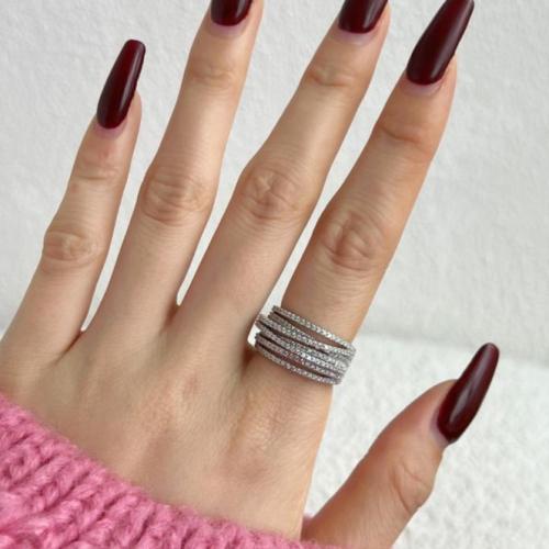 خاتم مميز متعدد الطبقات