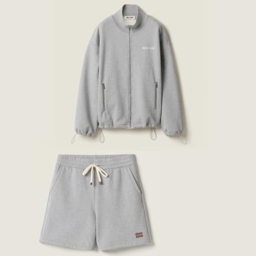 تسليم فوري L سيت Miu Miu