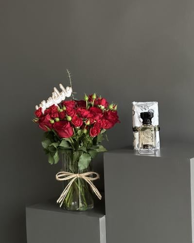 فازة أحمرية & عطر الرجال