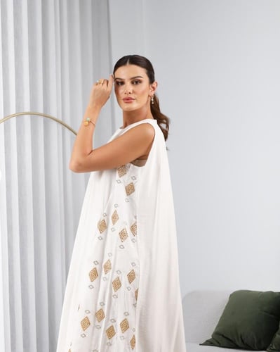 جلابية قطعة واحدة