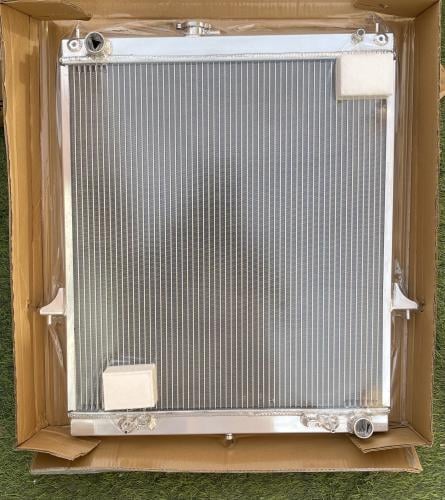 Nissan Patrol radiator V8 full aluminum COOL company