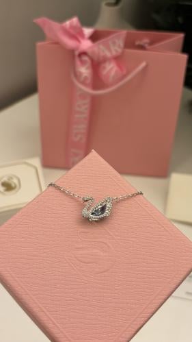 سلسال سوارفسكي البجعة راقص