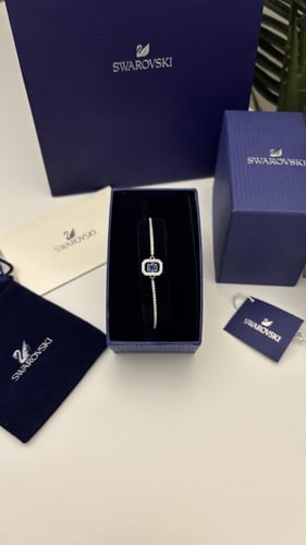 اسوارة سوارفسكي