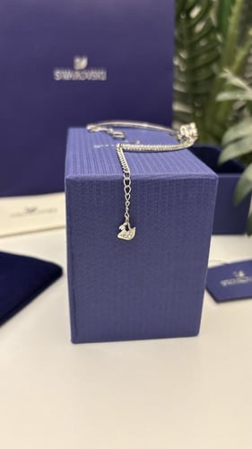 اسوارة سوارفسكي