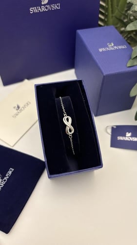 اسوارة سوارفسكي