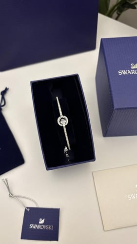 اسوارة سوارفسكي