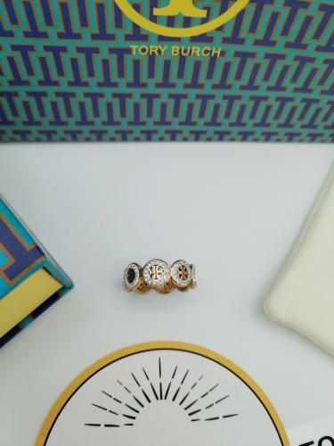 خاتم توري بورش مع الملحقات