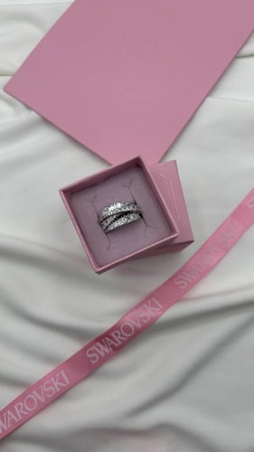 خاتم سوارفسكي فضي مع الملحقات