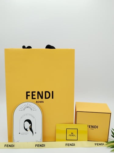 اسوارة فالنتينو مع الملحقات