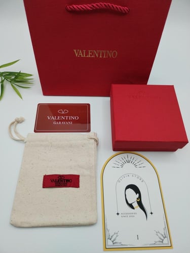 اسوارة فالنتينو مع الملحقات