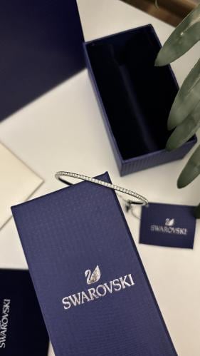 اسوارة سوارفسكي